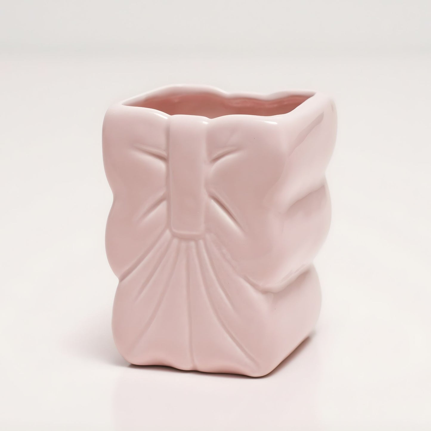 Bow Soap Dispenser with Toothbrush Holder – Handcrafted Bathroom Set | Look Mumma