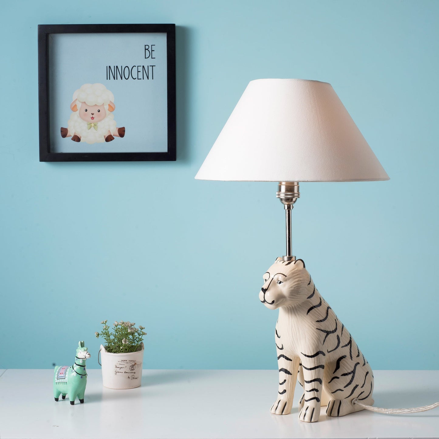 Royal White tiger | Look Mumma
