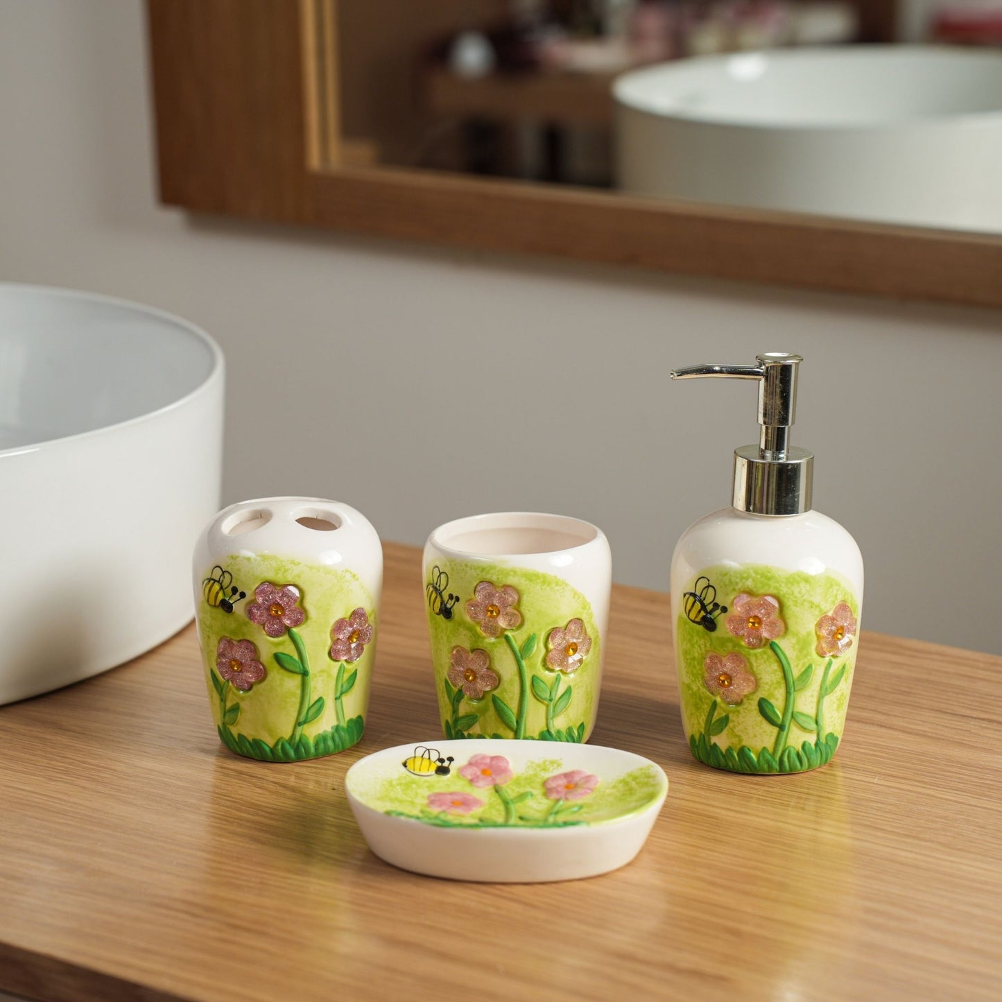 Green Flower & Bee Ceramic Bathroom Set | Look Mumma