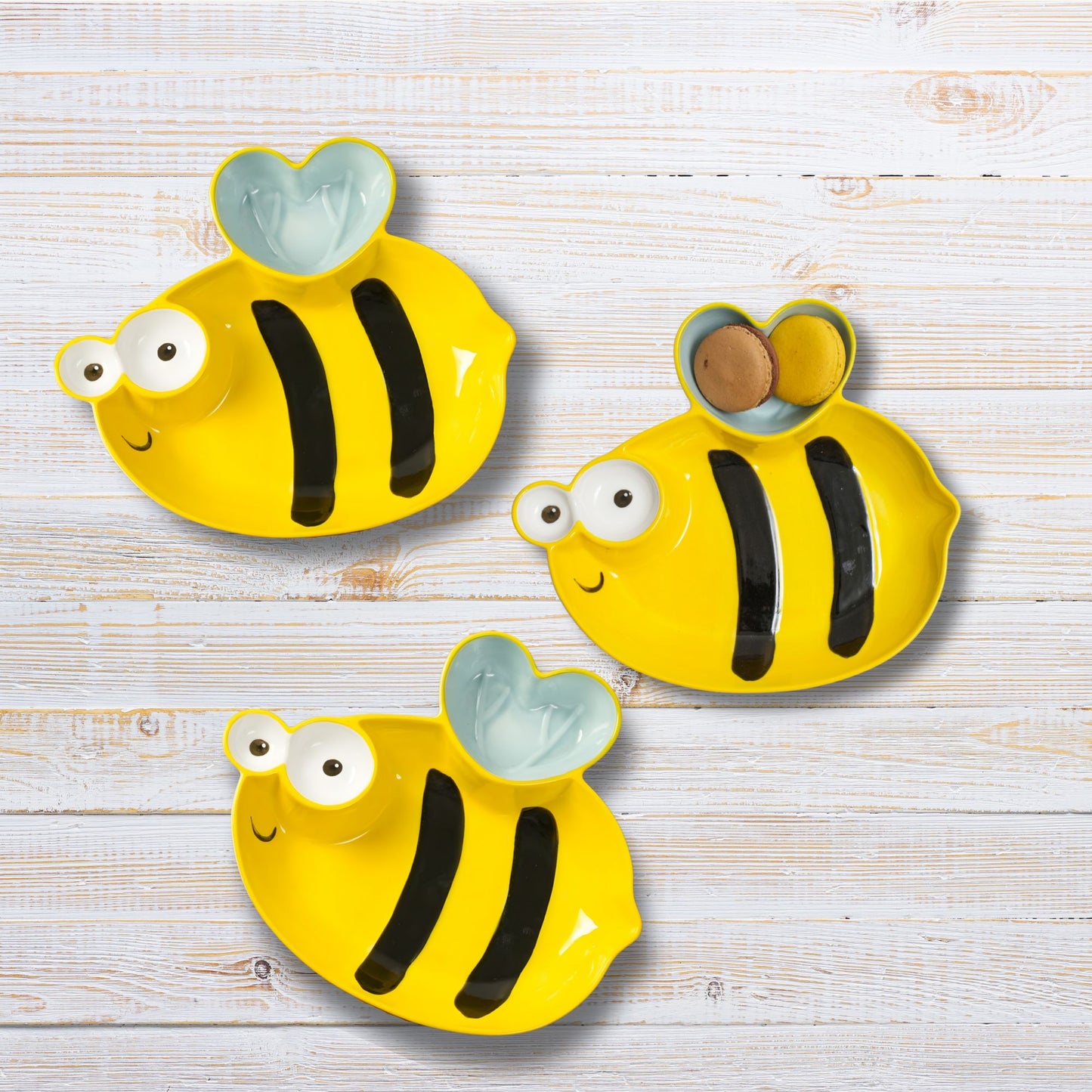 Buzzing Bee Heart Ceramic Plate – Handcrafted Honeybee Kids Dinnerware | Look Mumma